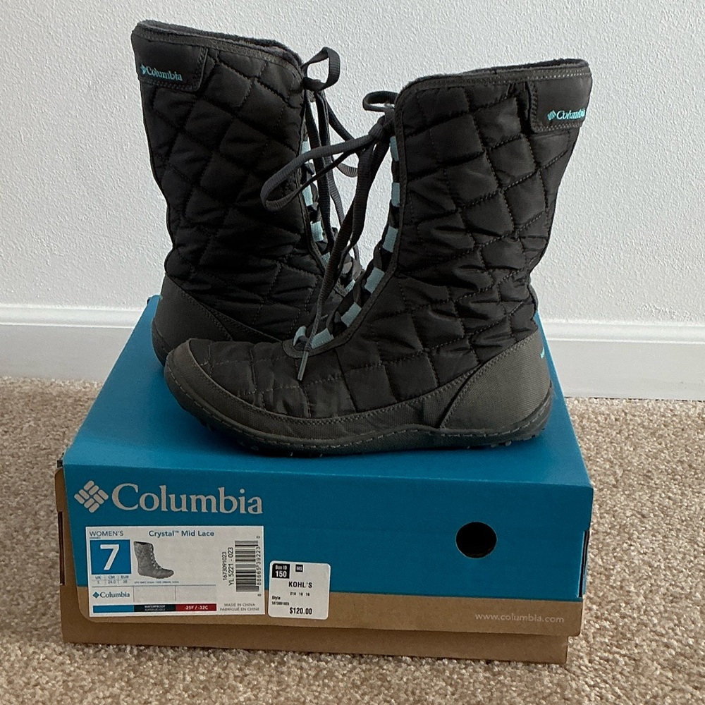 Women’s Columbia Quilted Gray Lace-Up Boots - Size 7